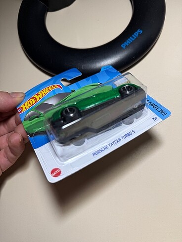  Beden Renk Hot Wheels Porsche Taycan S Turbo