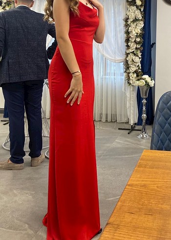 Kırmızı Uzun Drapeli V Yaka Abiye Elbise - Görsel 2