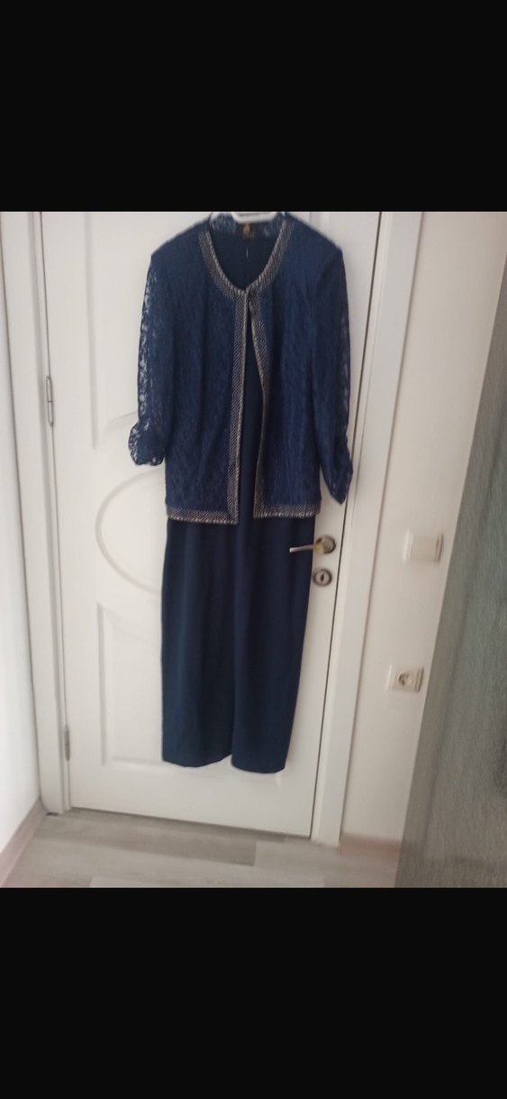 Uzun Kollu Lacivert Ceketli Tesettür Elbise - Görsel 2