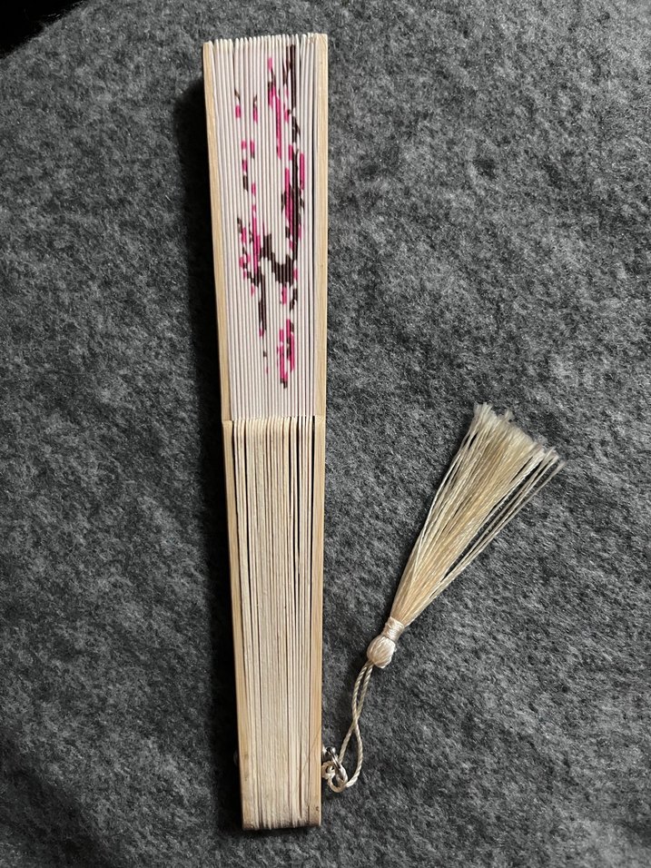 Beyaz Katlanabilir Yelpaze Pembe Çiçek Desenli - Görsel 2