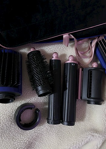 Dyson 7 başlıklı saç şekillendirici - Görsel 2