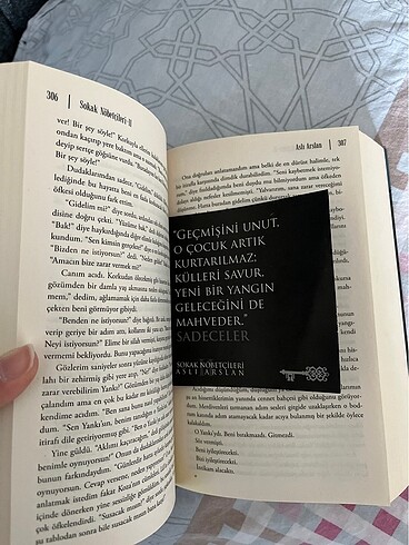 Beden Sokak Nöbetçileri İmzalı Kitap