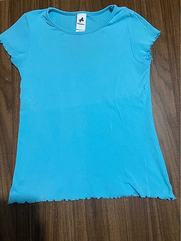 Mavi kız çocuk fırfır detaylı tişört