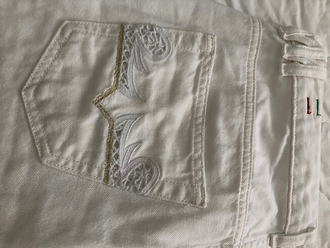 27 Beden beyaz Renk Replay pantolon