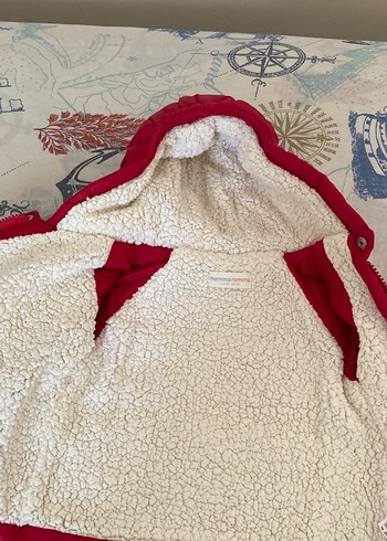 Kız Bebek Kırmızı Kapüşonlu Mont - Görsel 5