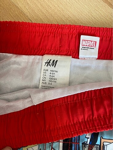 H&M 4-6 YAŞ MARVEL DENİZ ŞORTU - Görsel 3