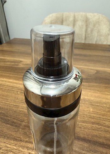 Beden Parlak Metal Başlıklı Sprey Yağ Şişesi