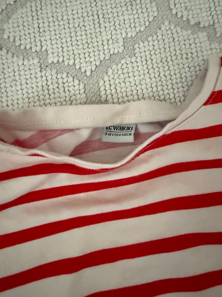 9-10 YAŞ LCW Kız Çocuk Kırmızı Çizgili Uzun Kollu Tişört - Görsel 2