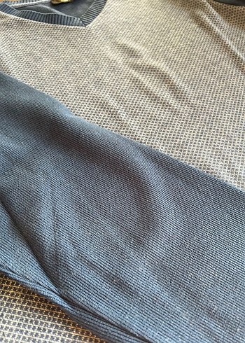 Gri V Yaka Pamuklu Fabrika Kazak - Görsel 3