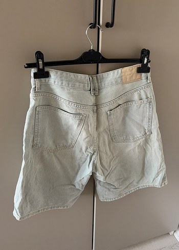 Geniş Kesim Denim Mini Şort - Görsel 3