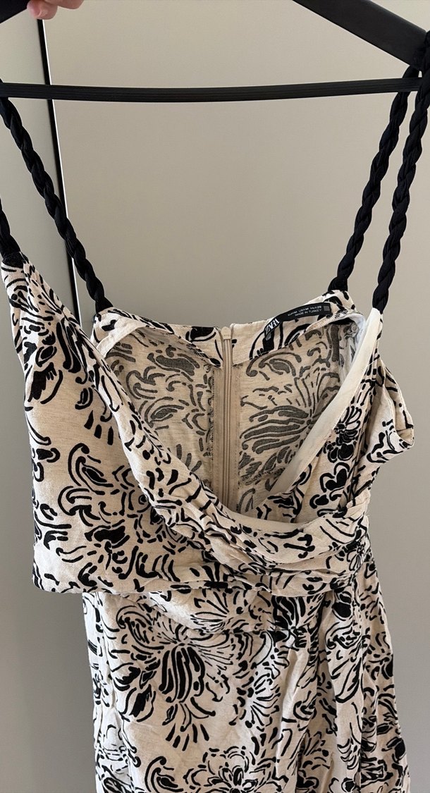 Zara
 Mini Tulum - Görsel 3