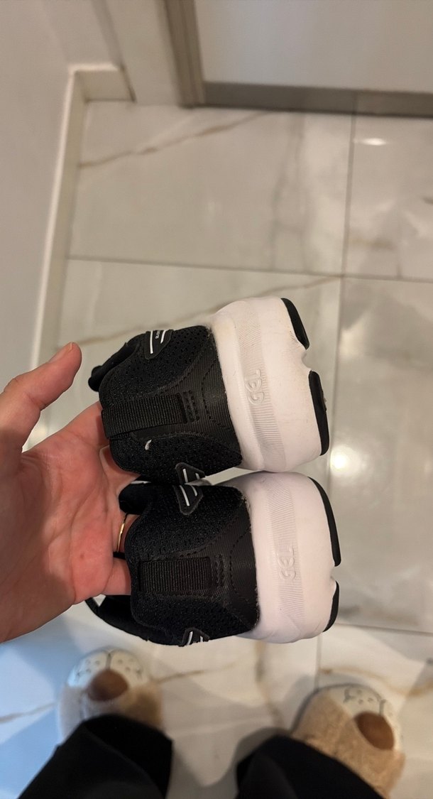 Siyah Asics kadın Koşu ve Antrenman Ayakkabısı - Görsel 4