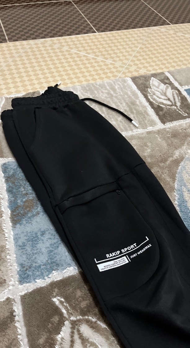 Max Baskılı Siyah Erkek Outdoor Eşofman - Görsel 3