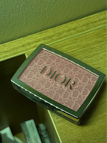  Beden Renk DIOR 001 - Rosy Glow allık