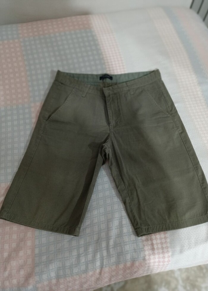 28 beden şortlar ikisi kumaş ikisi penye 4 tane şort 200 tl - Görsel 5
