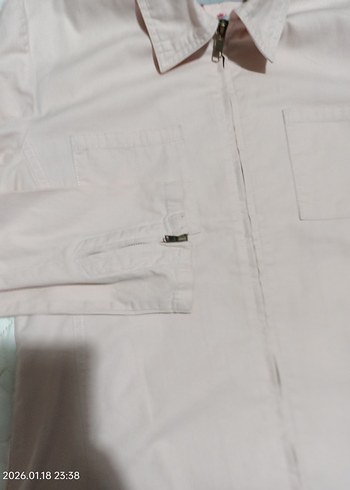 fermuarlı Pembe Kısa Kollu Kadın Ceket üzerine oturan kesim - Görsel 7