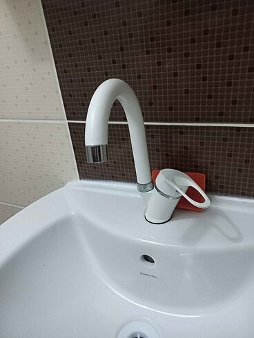 Beyaz Krom Baston Lavabo Bataryası