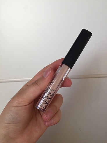 ORİJİNAL NARS 01 TON KAPATICI