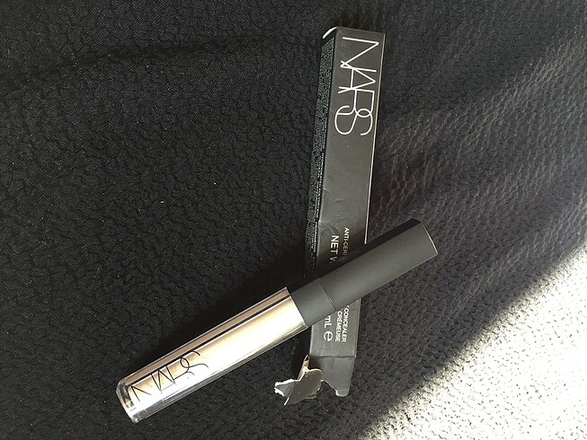 ORİJİNAL NARS LİGHT1 VANİLLA 1232 KAPATICI