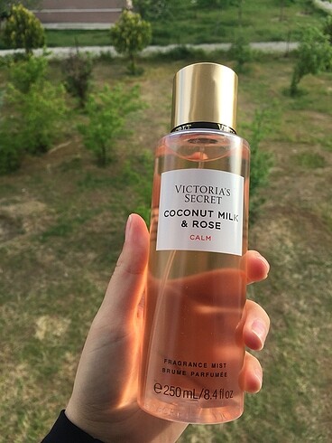 ORİJİNAL VİCTORİA SECRET COCONUT MİLK&ROSE BOY MİST