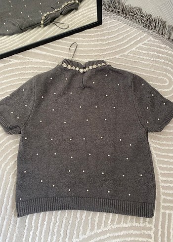 Gri Nakışlı Kısa Kollu Triko Kazak - Görsel 2