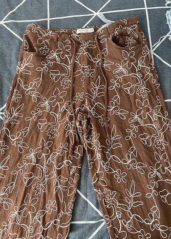 Stradivarius Dantel İşlemeli Bohem Kadın Kumaş Pantolon