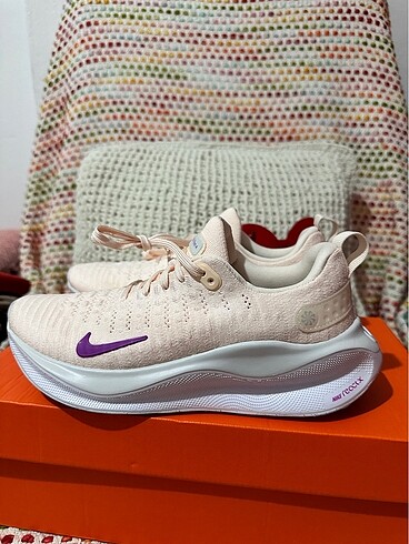 38,5 Beden NIKE REACTX INFINITY RUN 4 KADIN