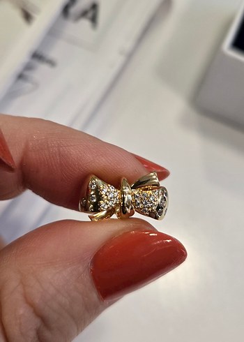 PANDORA GOLD KURDELA CHARM - Görsel 4