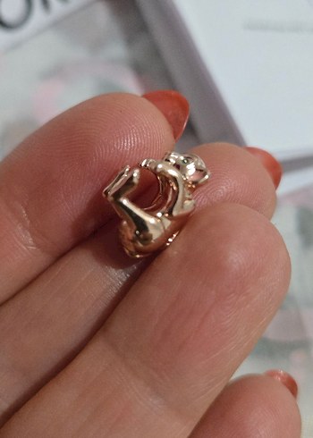 PANDORA KAPLAN GOLD CHARM - Görsel 3