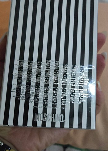 Beden Renk Moschino Uomo Edt 75 ml Erkek Parfümü