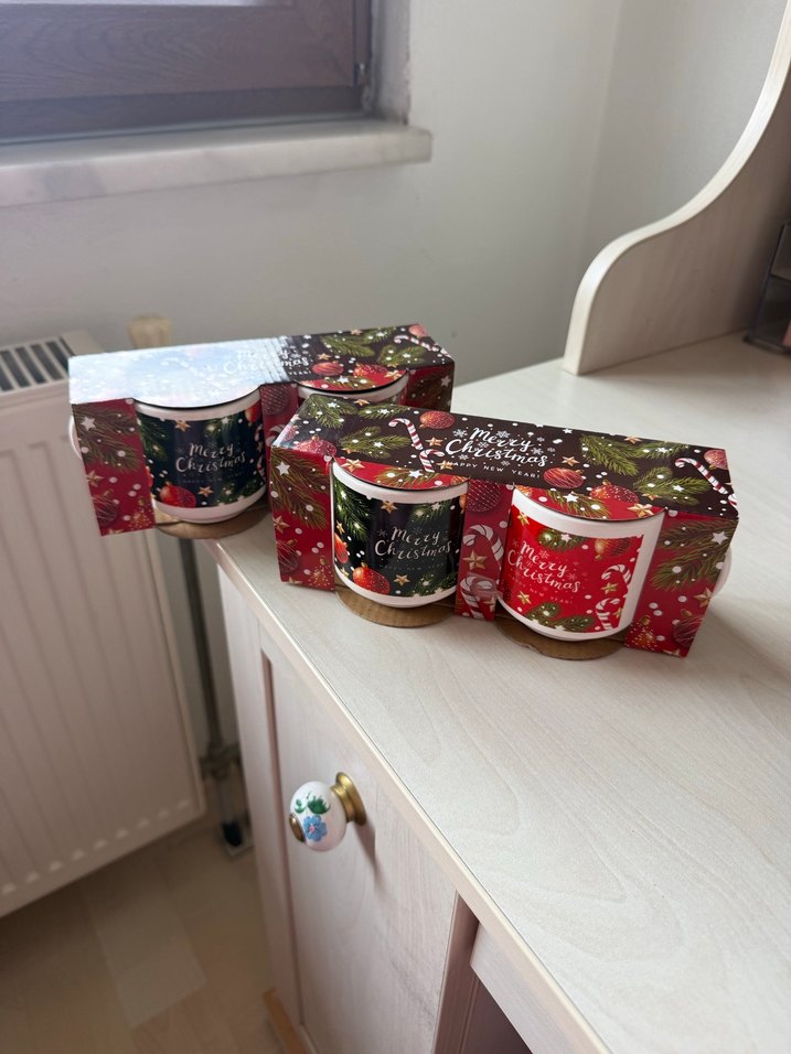 4 Adet Renkli Noel Temalı Seramik Kupa Seti - Görsel 5