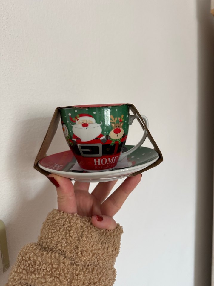 Renkli Noel Temalı Fincan ve Tabak Seti - Görsel 5