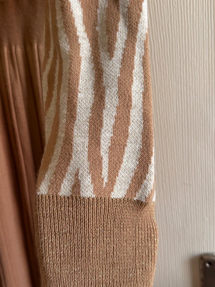 Kahverengi Uzun Triko Elbise Zebra Desenli - Görsel 2