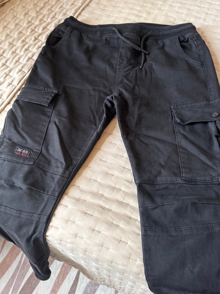 Siyah Kemerli Rahat Kesim Erkek Kot Pantolon - Görsel 2