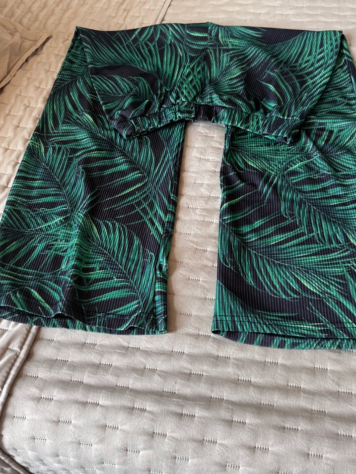 Yeşil Yaprak Desenli Bol Kesim Kadın Pantolon - Görsel 2