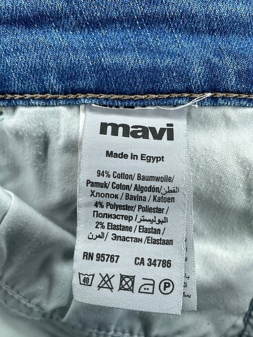 universal Beden mavi Renk Mavi Jeans Jean / Kot Şort %70 İndirimli.