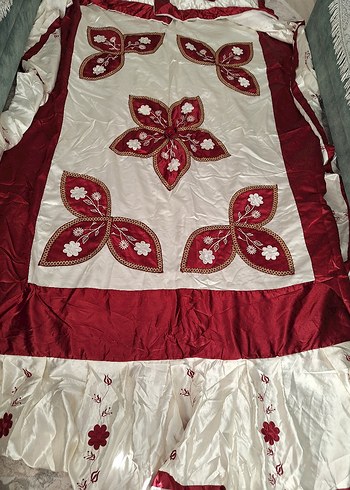 Bordo İşlemeli Parlak Yatak Örtüsü örtü 2 kırlent - Görsel 2