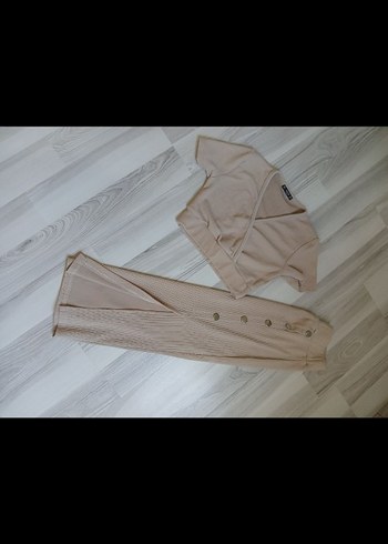 Bej V Yaka Düğmeli ikili takım - Görsel 5