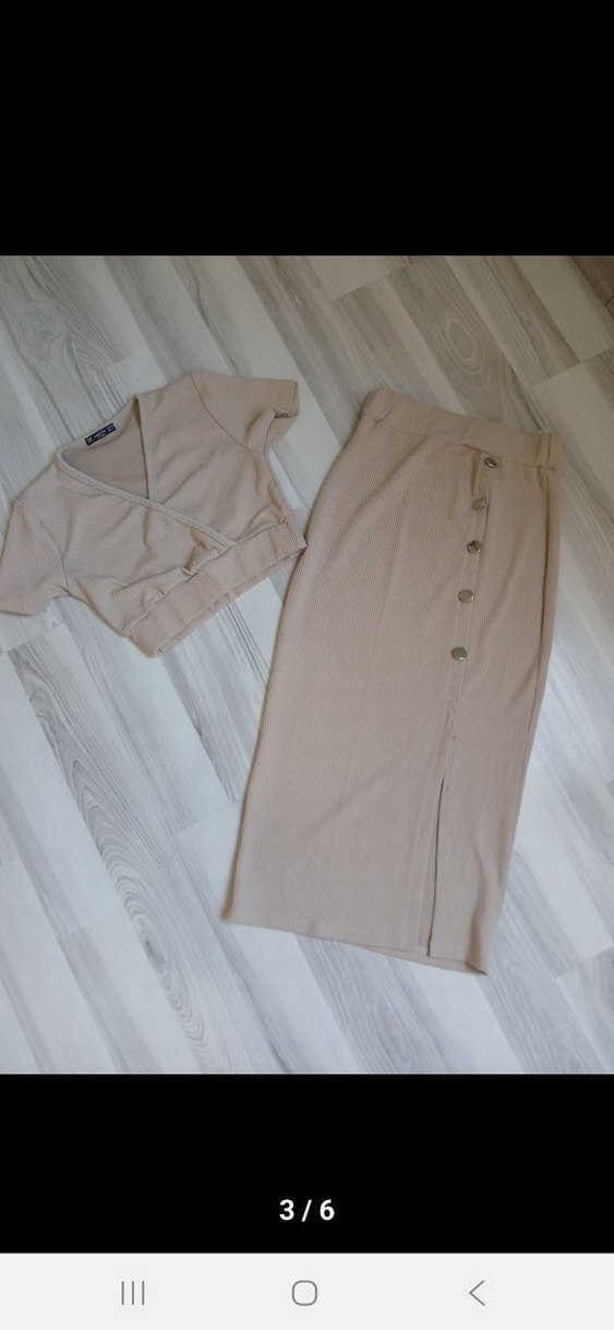 Bej V Yaka Düğmeli ikili takım - Görsel 4