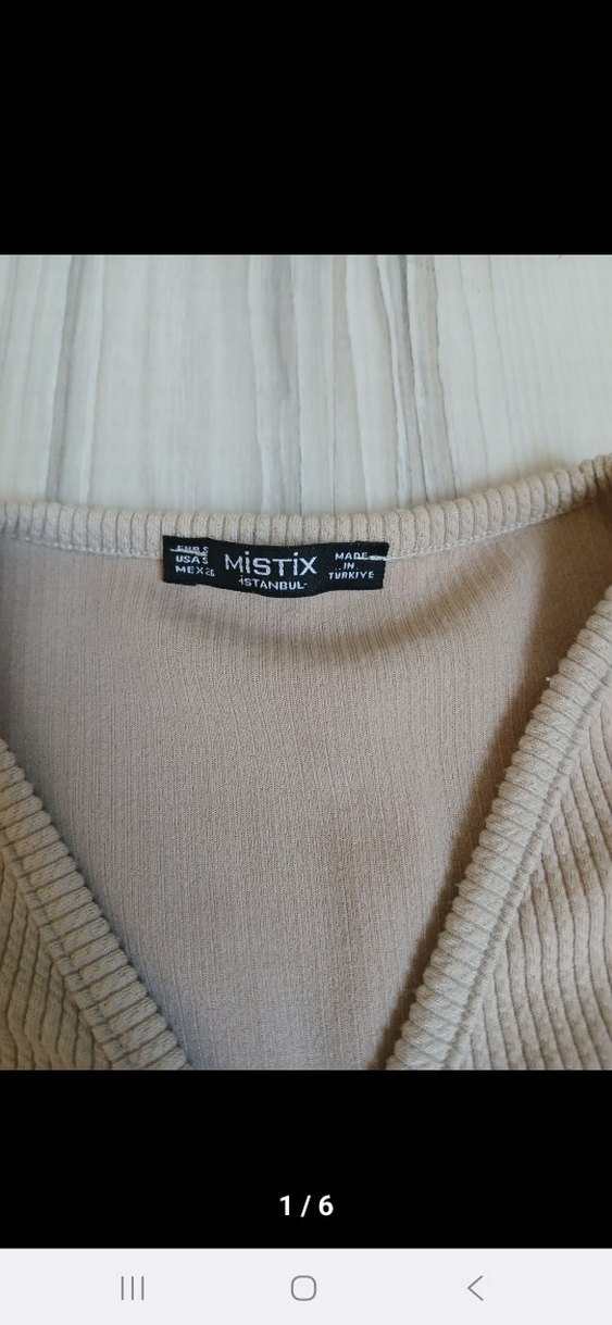 Bej V Yaka Düğmeli ikili takım - Görsel 3