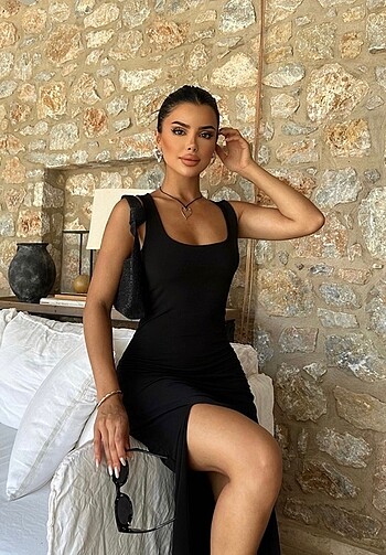 38 Beden siyah Renk Eyyo Siyah Askılı Uzun Elbise
