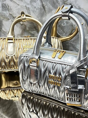 Miu Miu Miu Miu Gold Arcadie Matelasse Nappa Deri Çanta