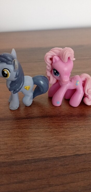 Pony ikisi 