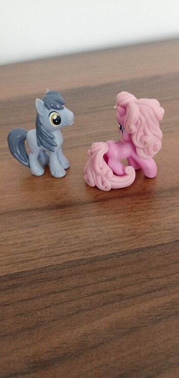 Pony ikisi