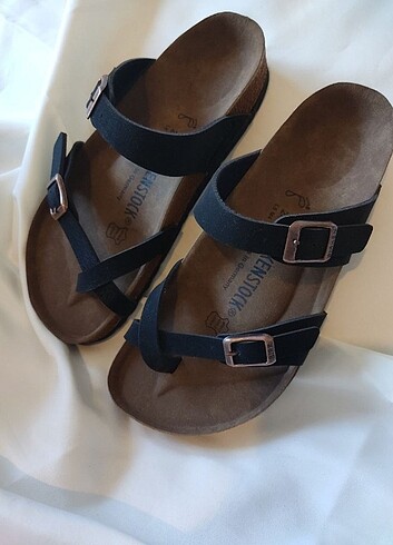 39 Beden siyah Renk ????BIRKENSTOCK MAYARİ SİYAH TERLIK????