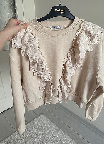 Zara Sweatshirt