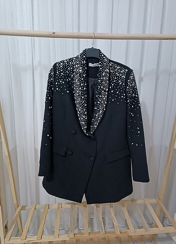 Zara Melike Tatar Taşlı Blazer ceket