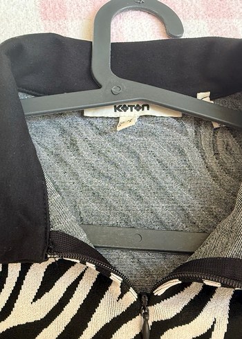 s Beden Kürk Detaylı Zebra Desenli Kısa Kollu Gömlek