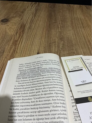 İnsan Neyle Yaşar?