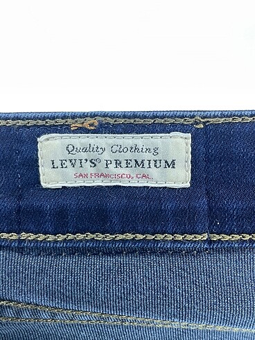 27 Beden lacivert Renk Levis Jean / Kot %70 İndirimli.